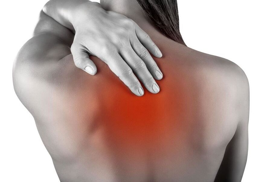 pain between the shoulder blades with thoracic osteochondrosis